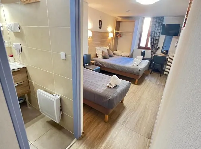 Hotel Du Cheval Blanc 2*