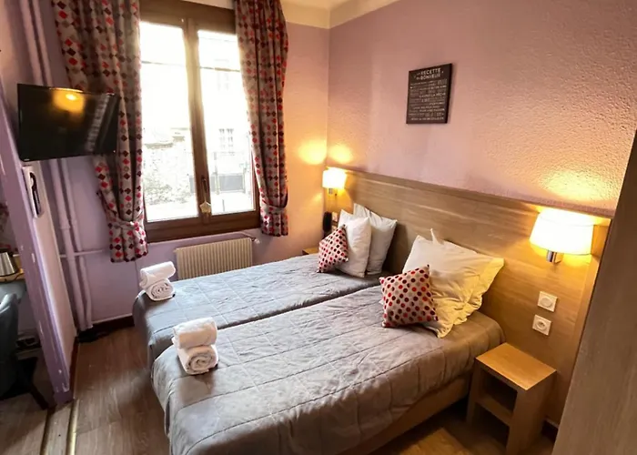 Du Cheval Blanc Hotel 2*