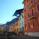 Du Cheval Blanc Hotel 2*