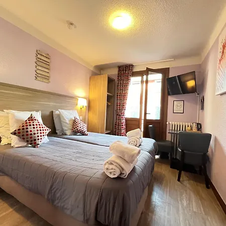 Du Cheval Blanc Hotell Barcelonnette