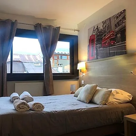 Du Cheval Blanc Hotel 2*